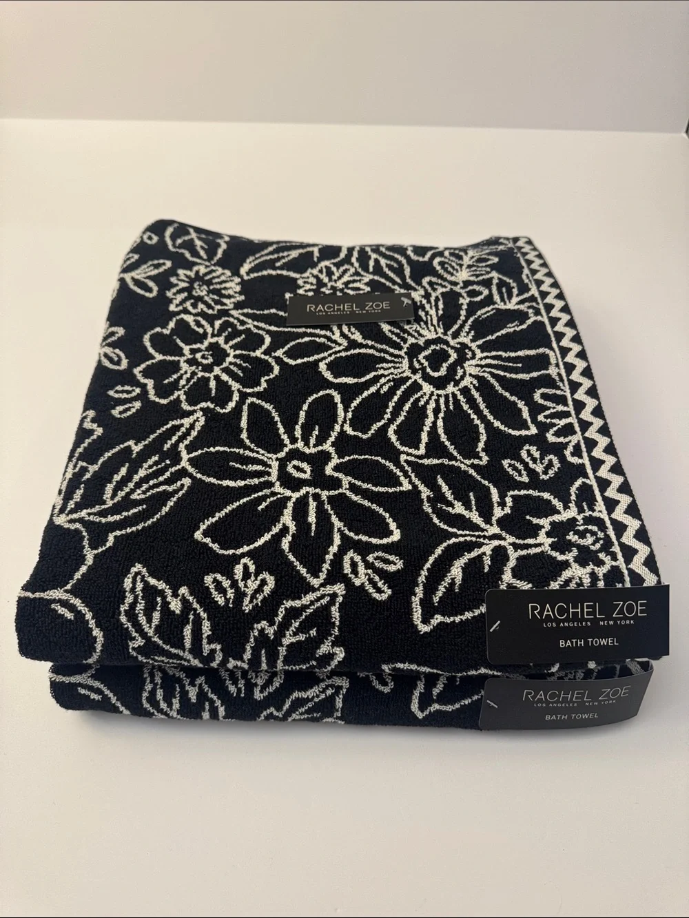 💥6pc RACHEL ZOE  Black and Ecru Floral Pattern Reversible Bath Towel Set